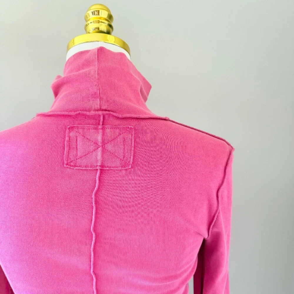 Free People Slim Ribbed Turtleneck in Berry, Sz M - Picture 7 of 8